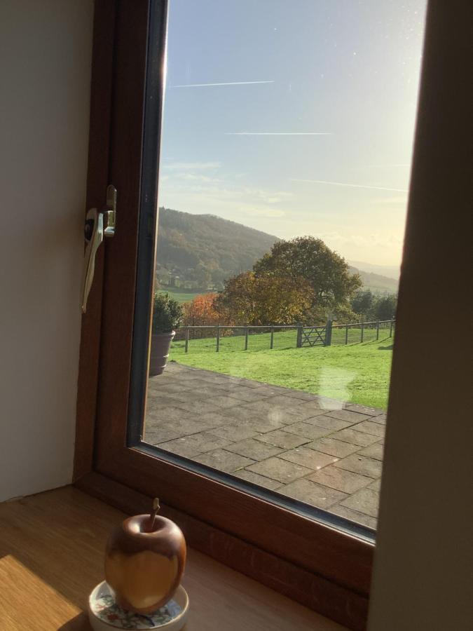 Woodcutters Barn, Overlooking Ledbury & Malvern Hills מראה חיצוני תמונה